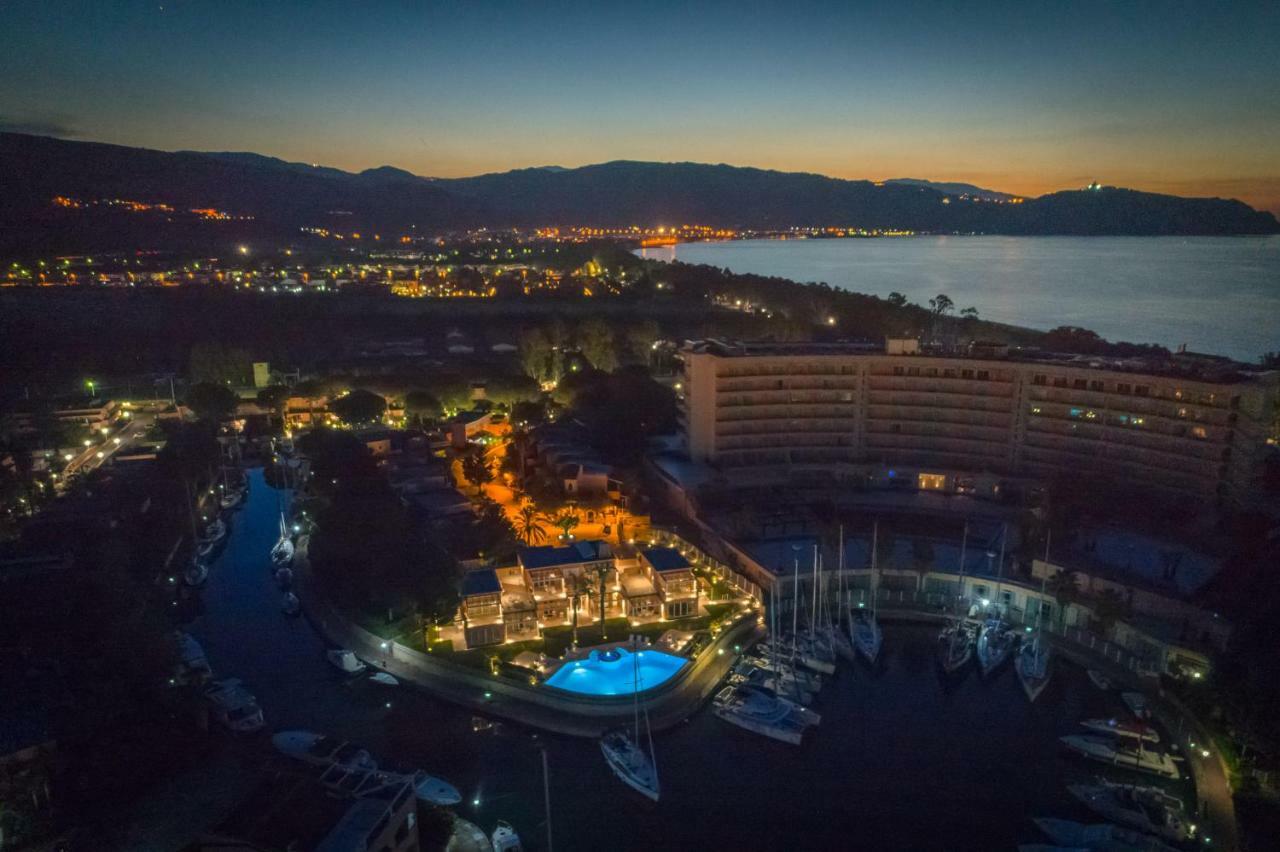 Residence Delfino, Portorosa Furnari Eksteriør bilde