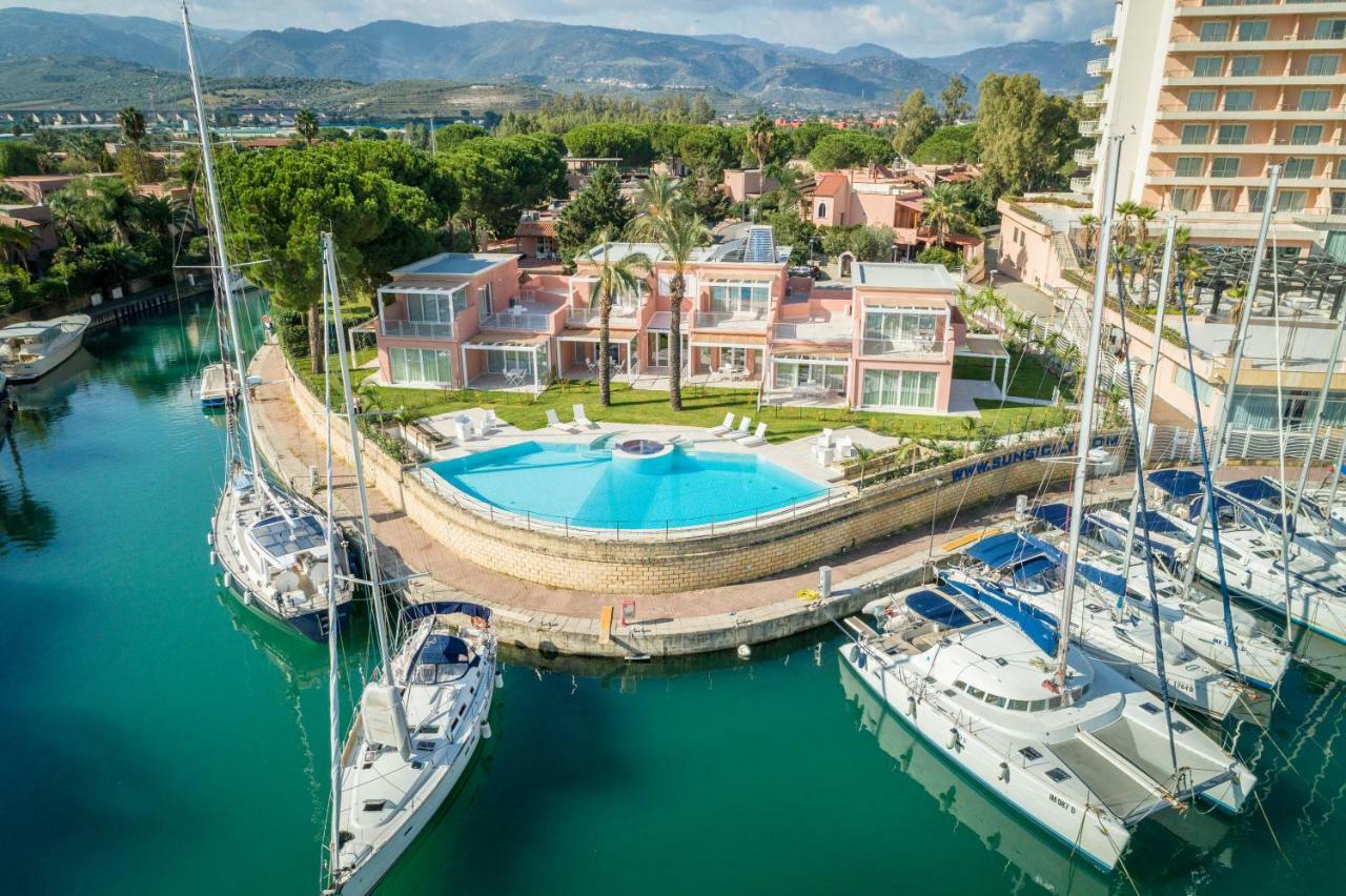 Residence Delfino, Portorosa Furnari Eksteriør bilde