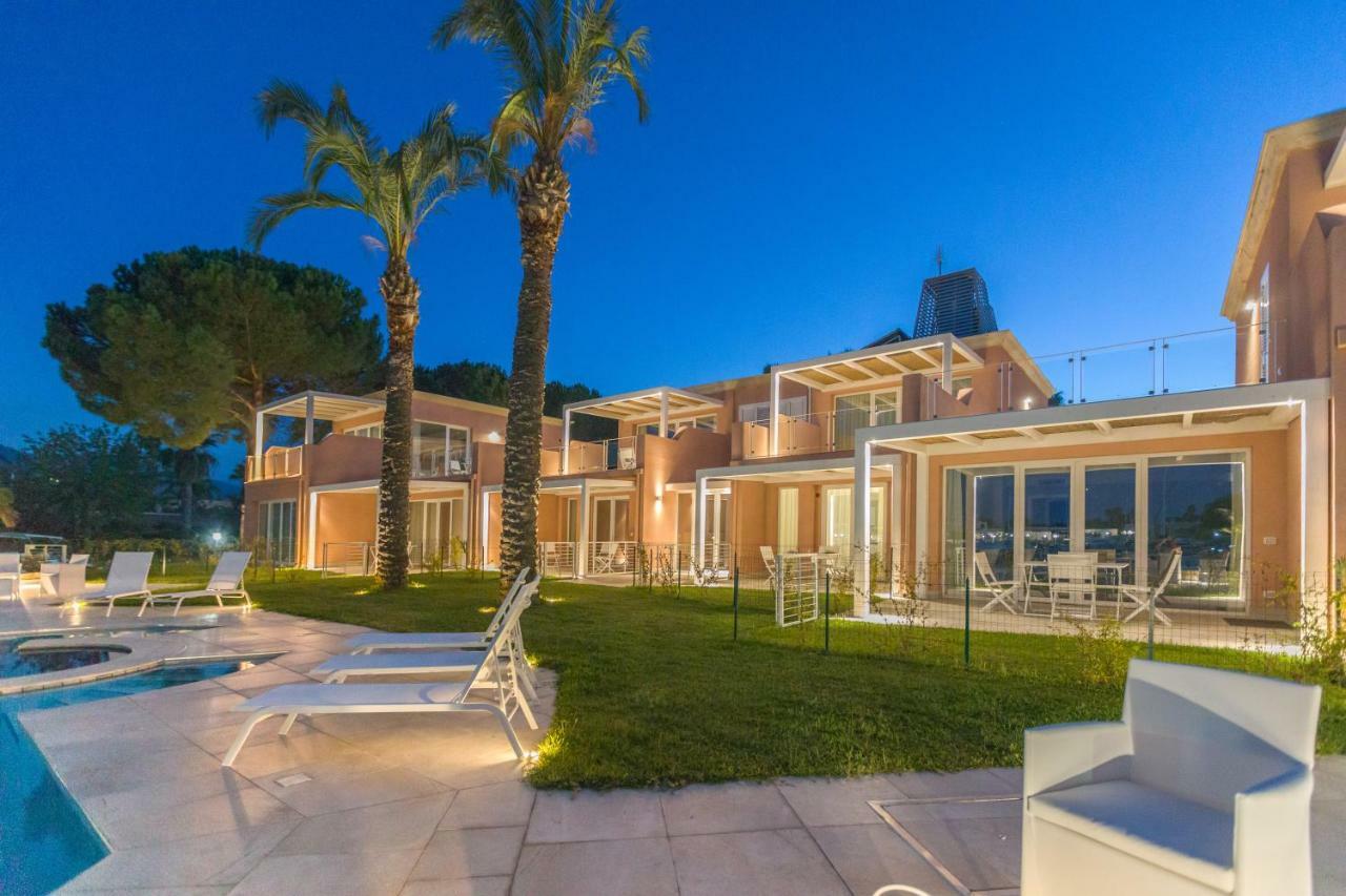 Residence Delfino, Portorosa Furnari Eksteriør bilde