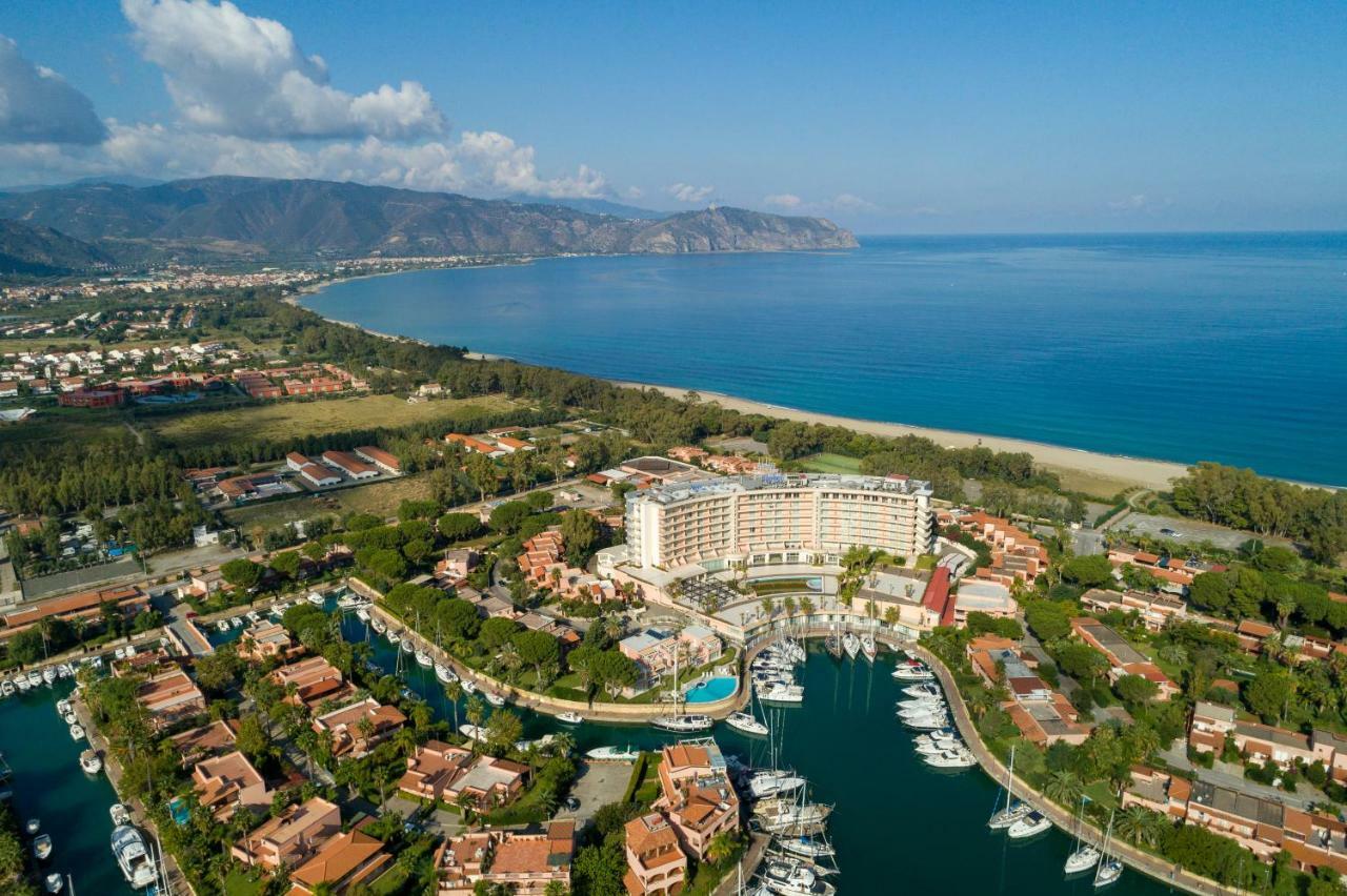 Residence Delfino, Portorosa Furnari Eksteriør bilde