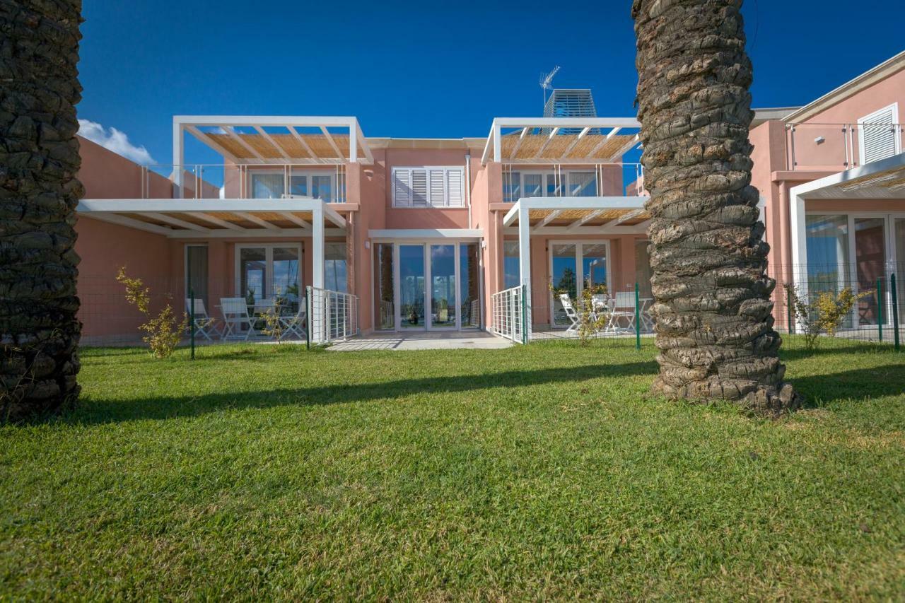 Residence Delfino, Portorosa Furnari Eksteriør bilde