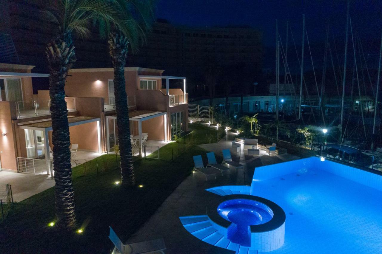 Residence Delfino, Portorosa Furnari Eksteriør bilde