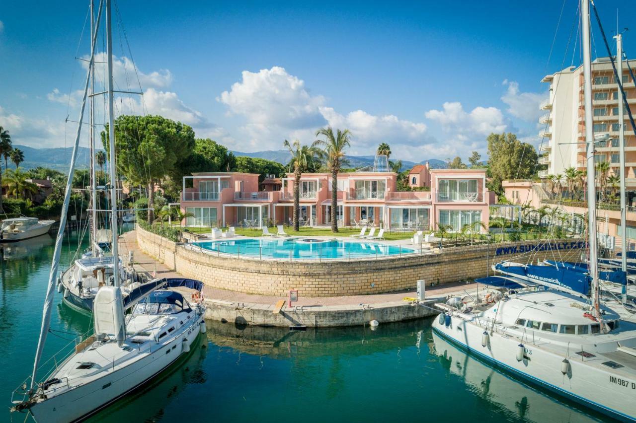 Residence Delfino, Portorosa Furnari Eksteriør bilde
