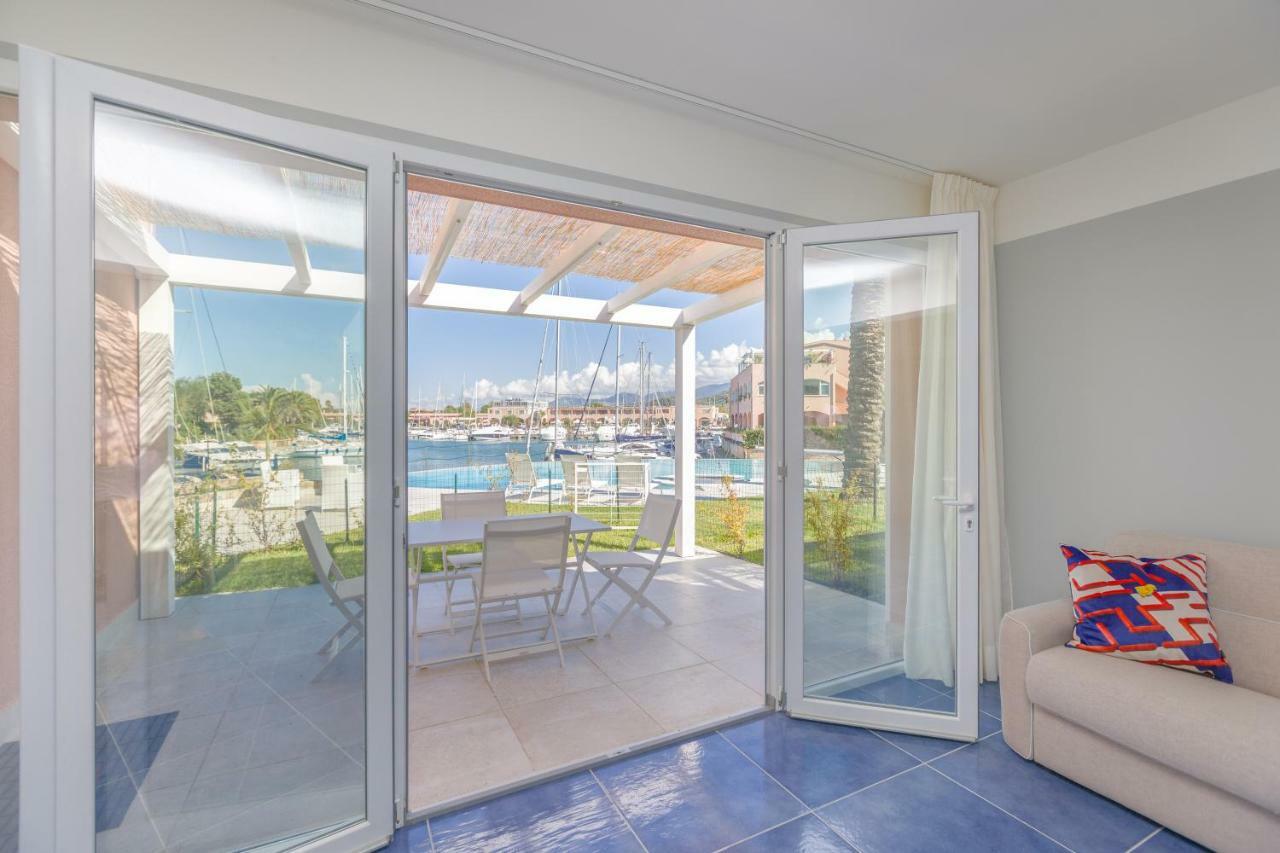 Residence Delfino, Portorosa Furnari Eksteriør bilde