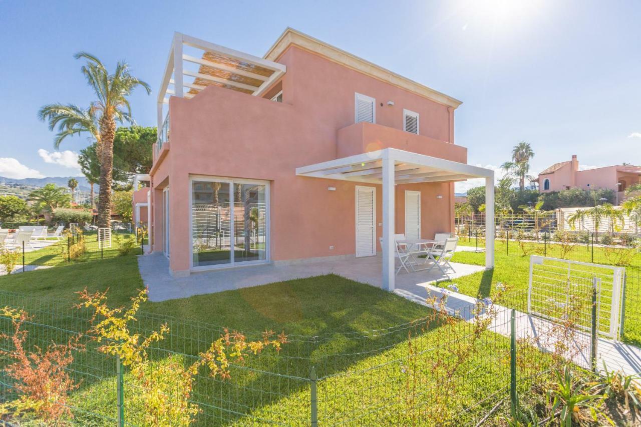 Residence Delfino, Portorosa Furnari Eksteriør bilde